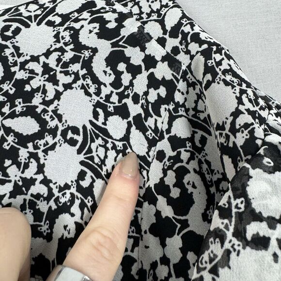 Lane Bryant Womens Top 16 Black Floral Blouse Tiered Flutter Sleeve Feminine - Picture 9 of 15